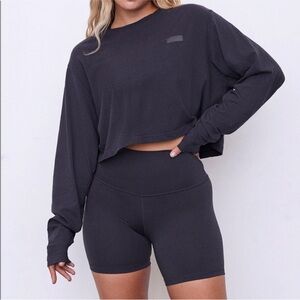 SET Active Long sleeve cropped shirt. Size M. Slate Grey